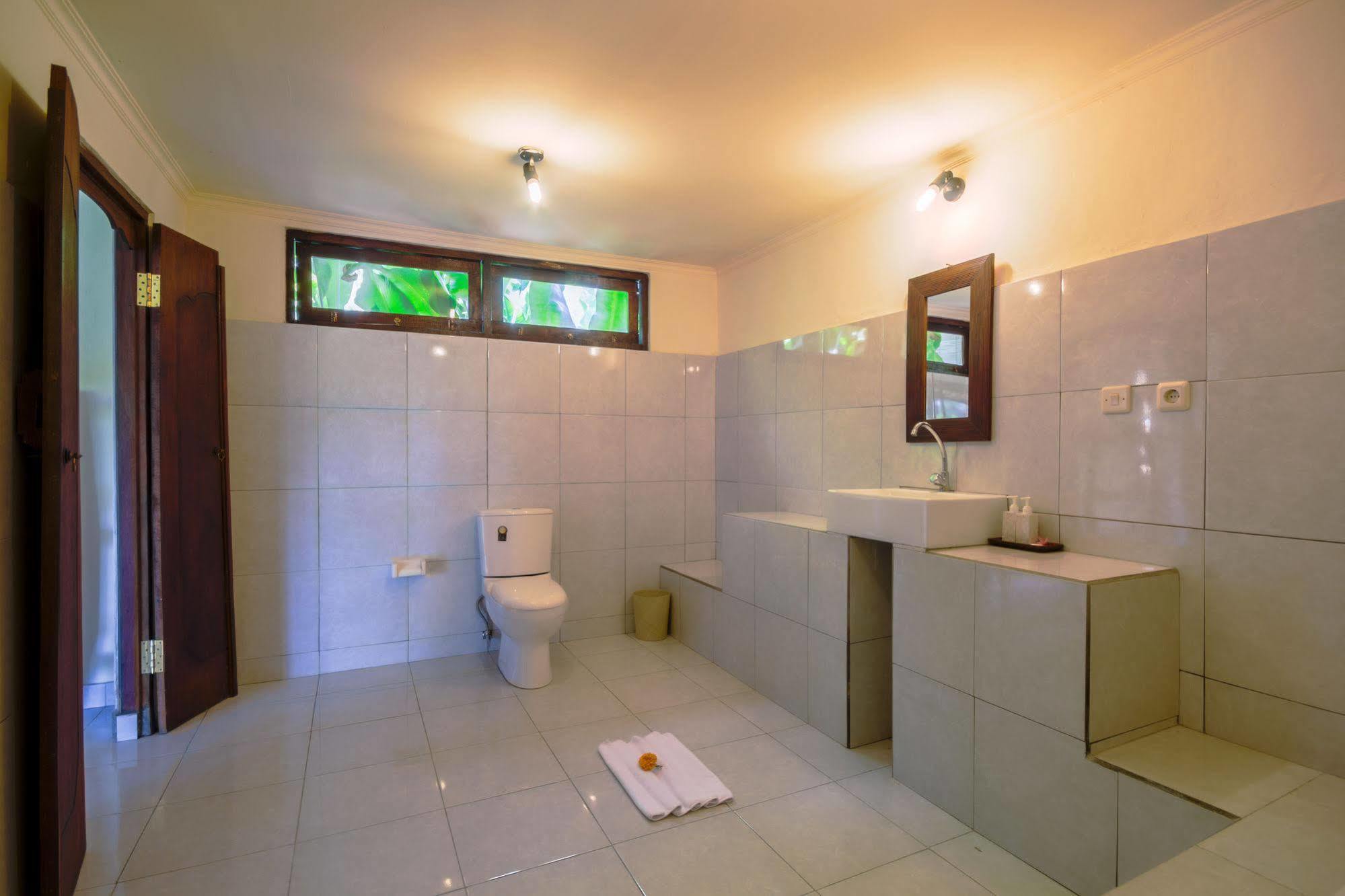 Loka Pala Villa Ubud  Exterior photo